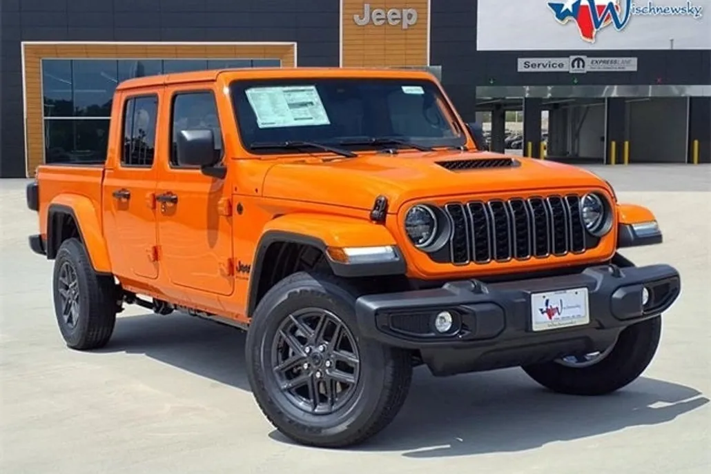 2025 Jeep Gladiator Sport S photo 1