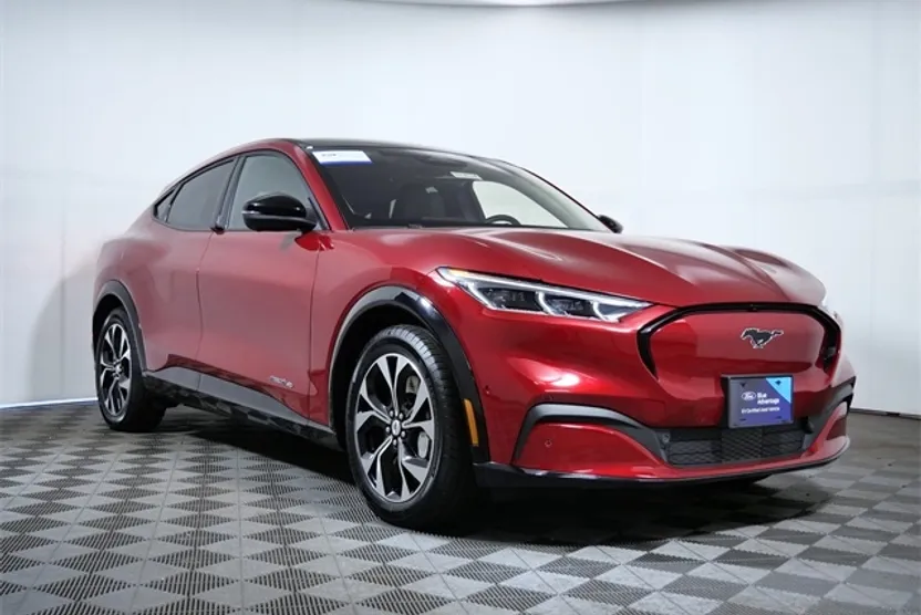2023 Ford Mustang Mach-E Premium photo 1