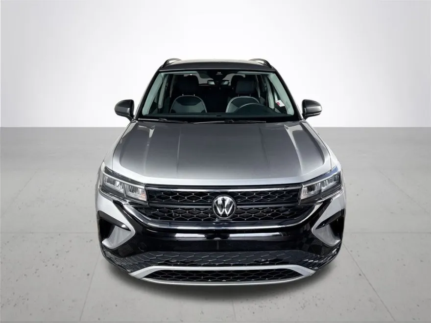 2024 Volkswagen Taos S photo 1