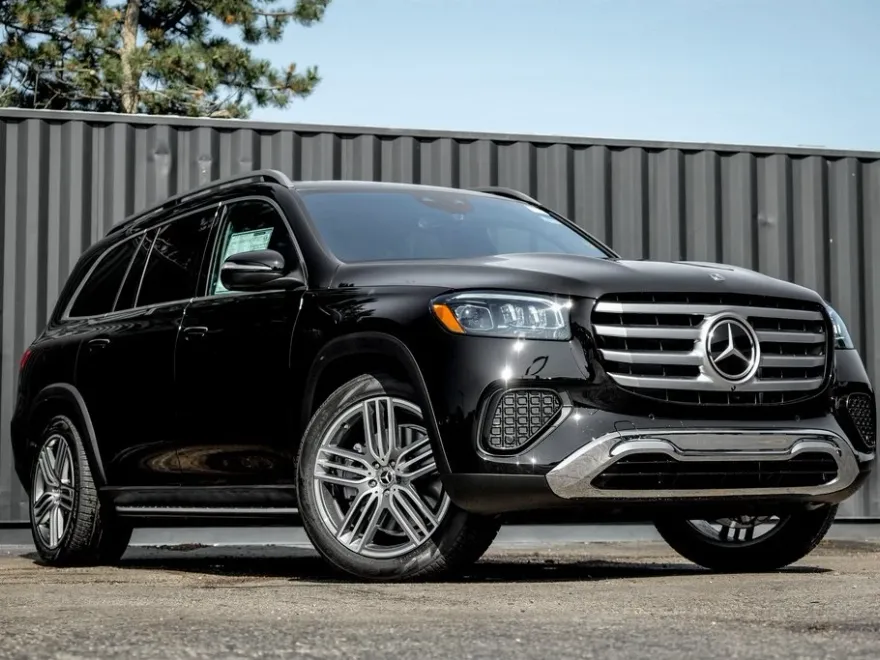 2025 Mercedes Benz GLS 450 4MATIC photo 1
