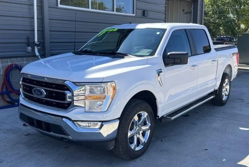 2023 Ford F-150 Lariat photo 1