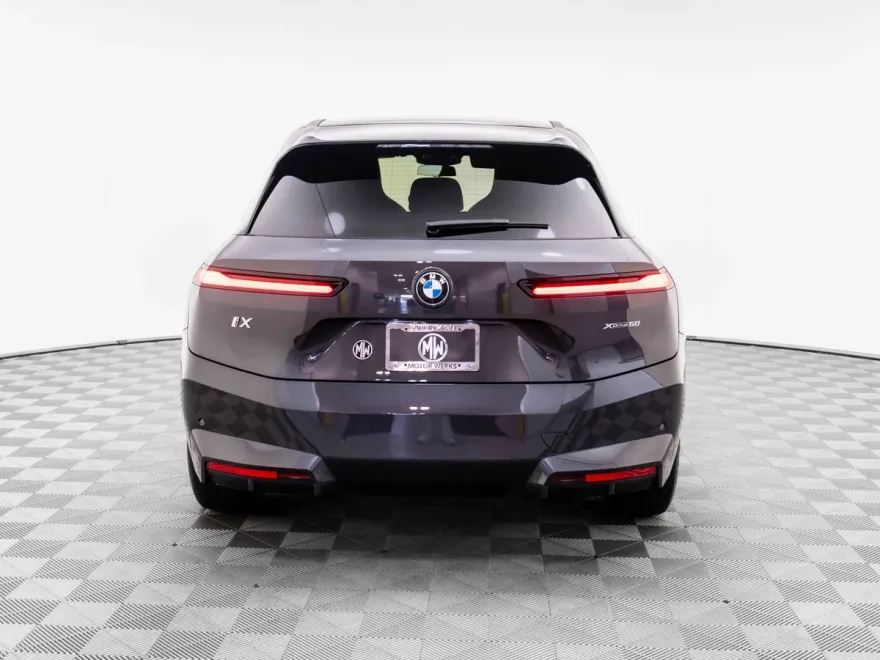 2026 Bmw iX photo 1