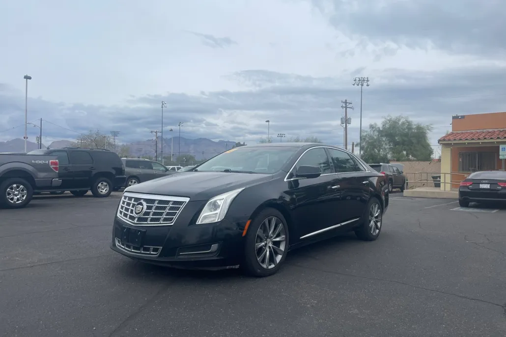 2013 Cadillac XTS photo 1