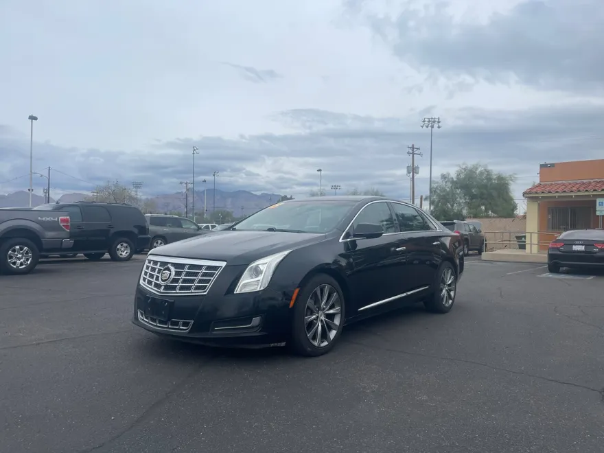 2013 Cadillac XTS photo 1
