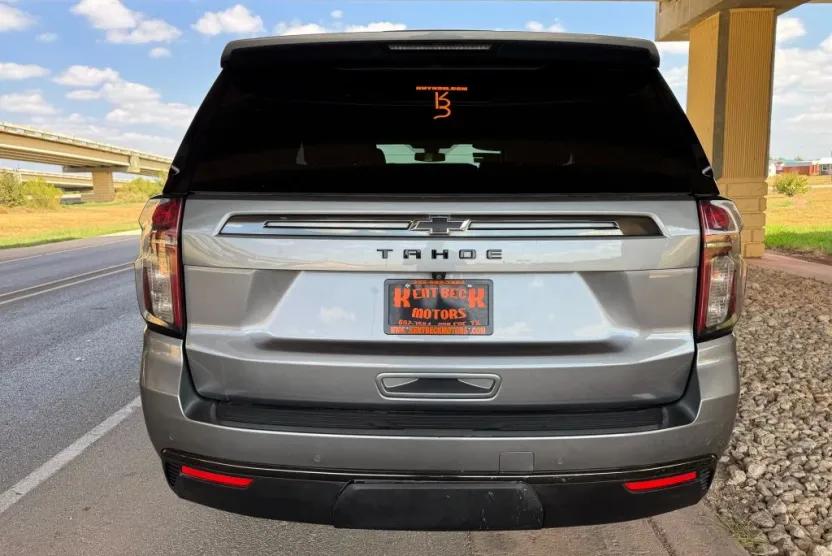 2021 Chevrolet Tahoe Z71 photo 1