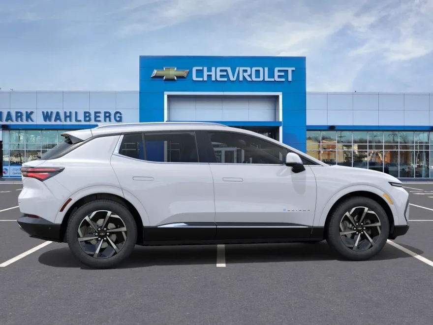 2025 Chevrolet Equinox EV 1LT photo 1
