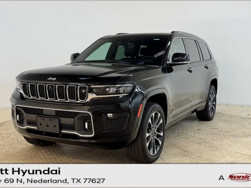 2022 Jeep Cherokee Overland photo 1