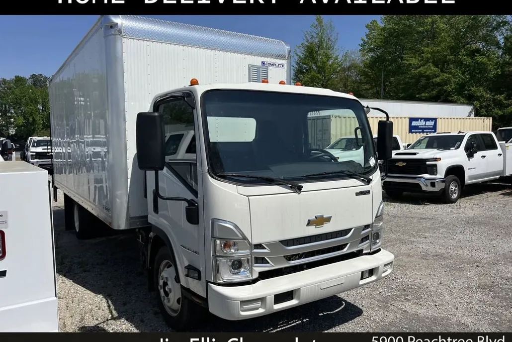 2025 Chevrolet Silverado 4500HD photo 1