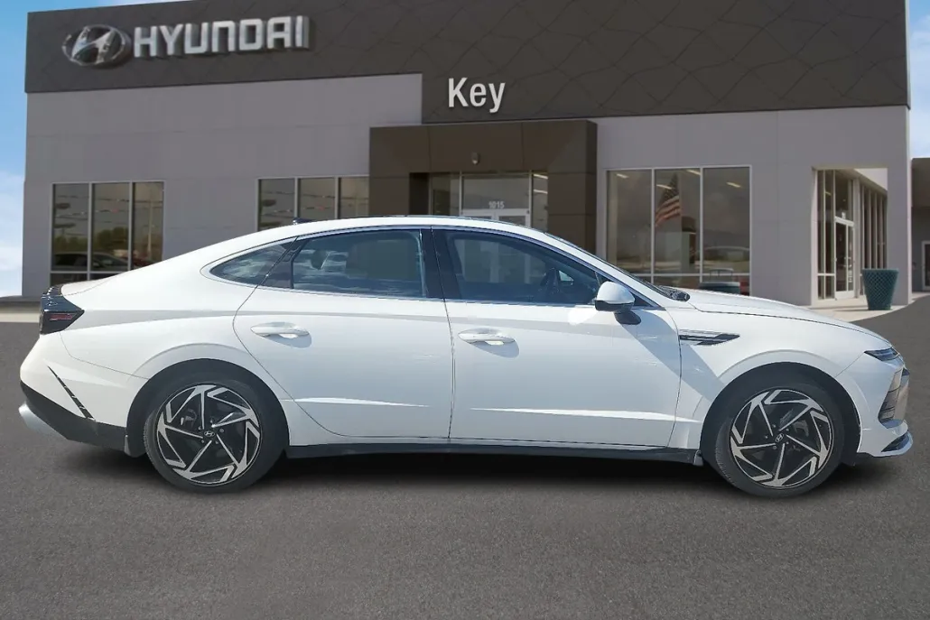 2024 Hyundai Sonata SEL Convenience photo 1