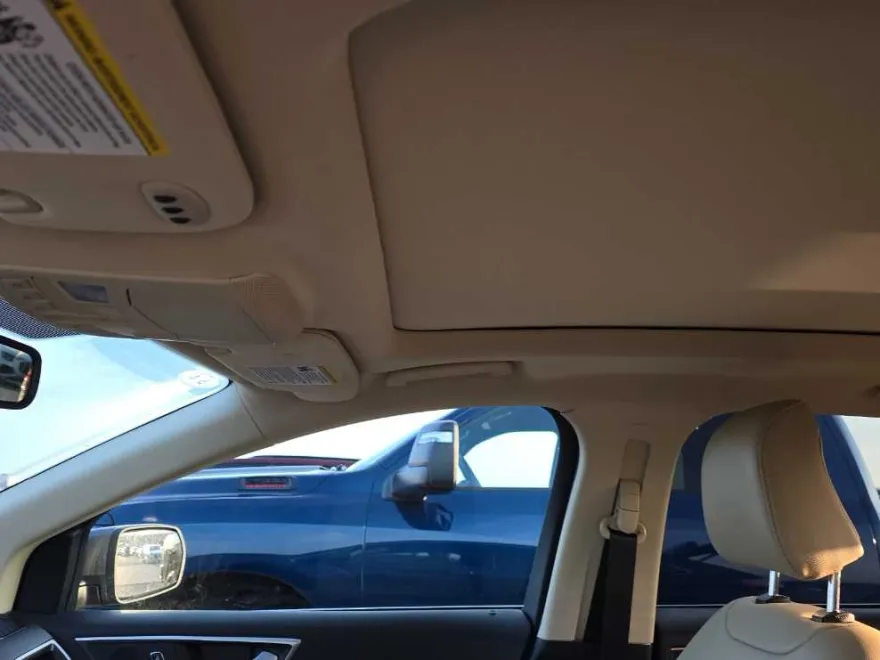 2024 Ford Edge SEL photo 1