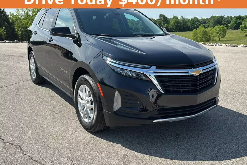 2023 Chevrolet Equinox LT photo 1