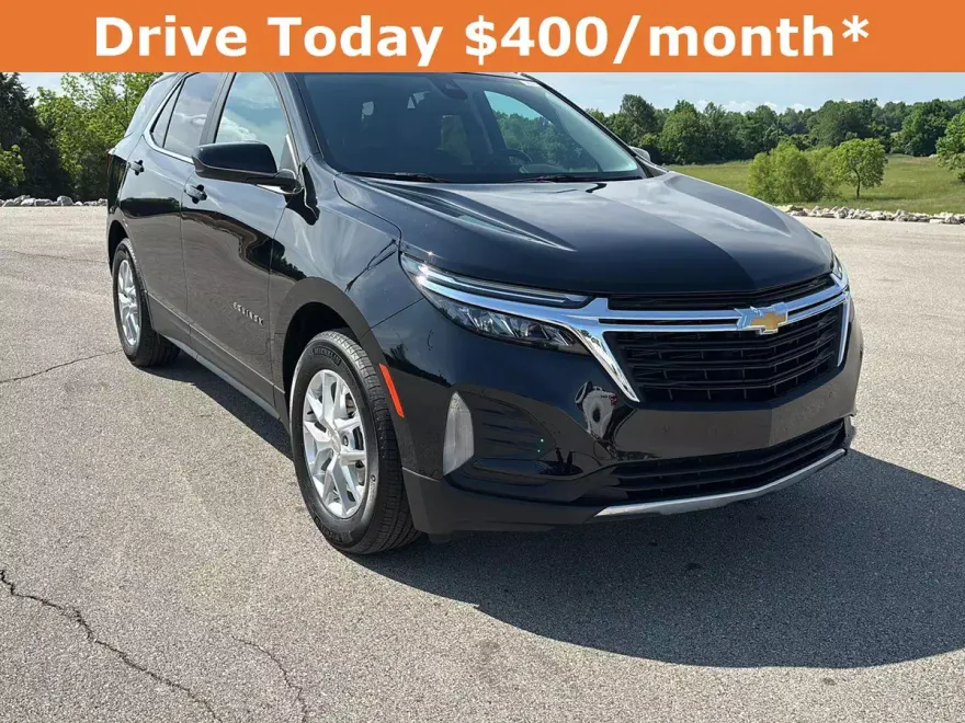 2023 Chevrolet Equinox LT photo 1