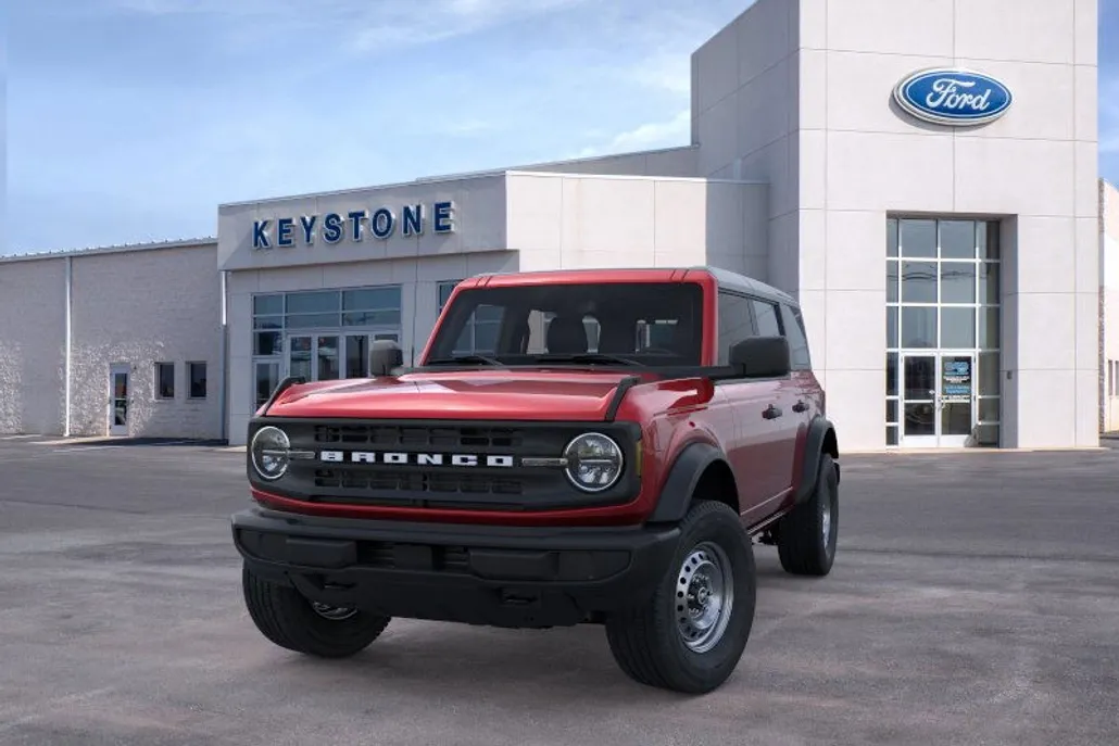 2025 Ford Bronco Base photo 1