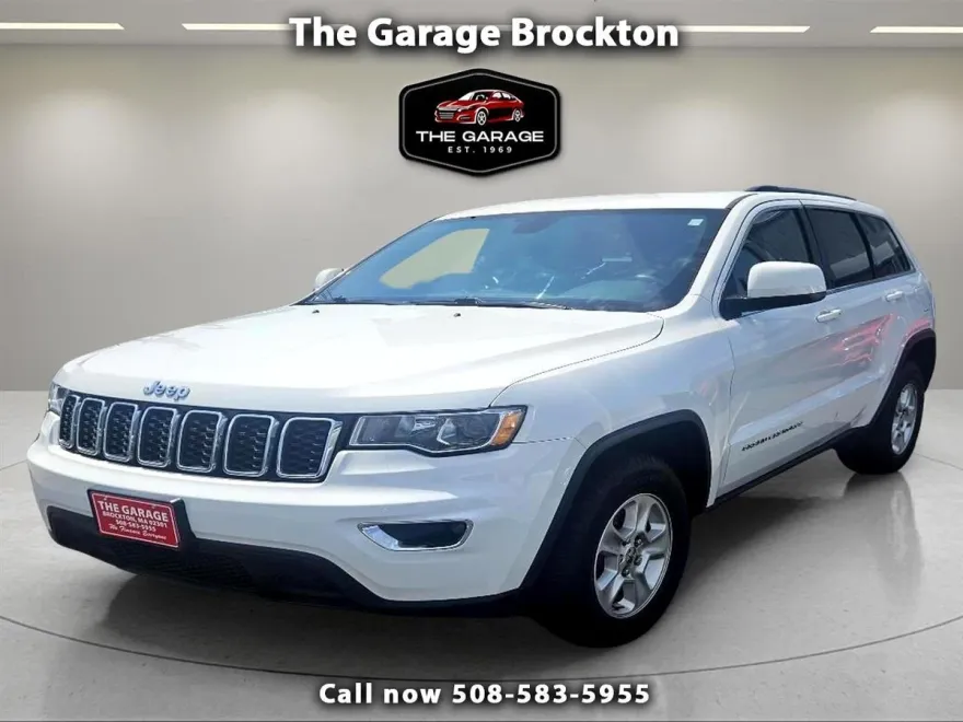 2017 Jeep Grand Cherokee Laredo photo 1