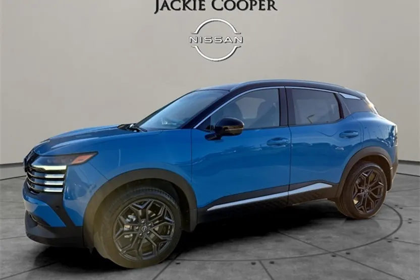 2025 Nissan Kicks SR photo 1