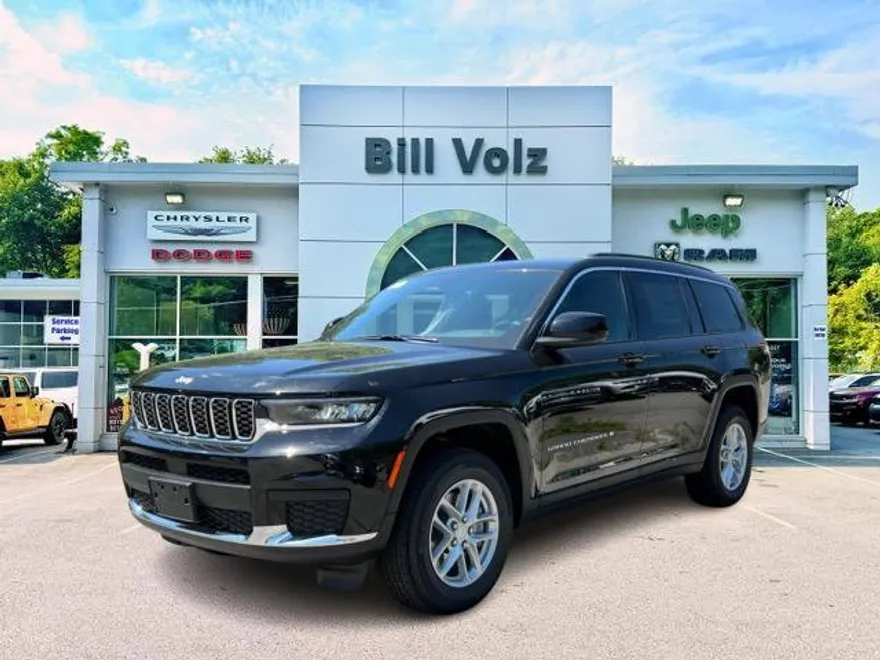 2025 Jeep Grand Cherokee Laredo X photo 1