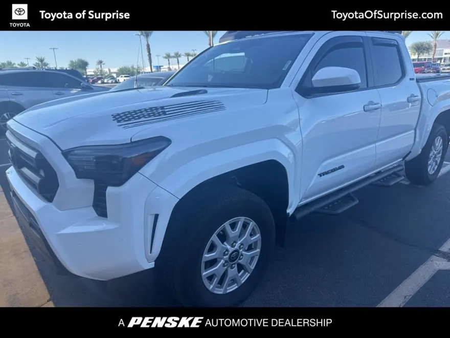 2024 Toyota Tacoma SR5 photo 1