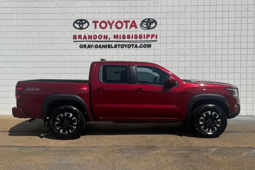 2024 Nissan Frontier PRO-4X photo 1