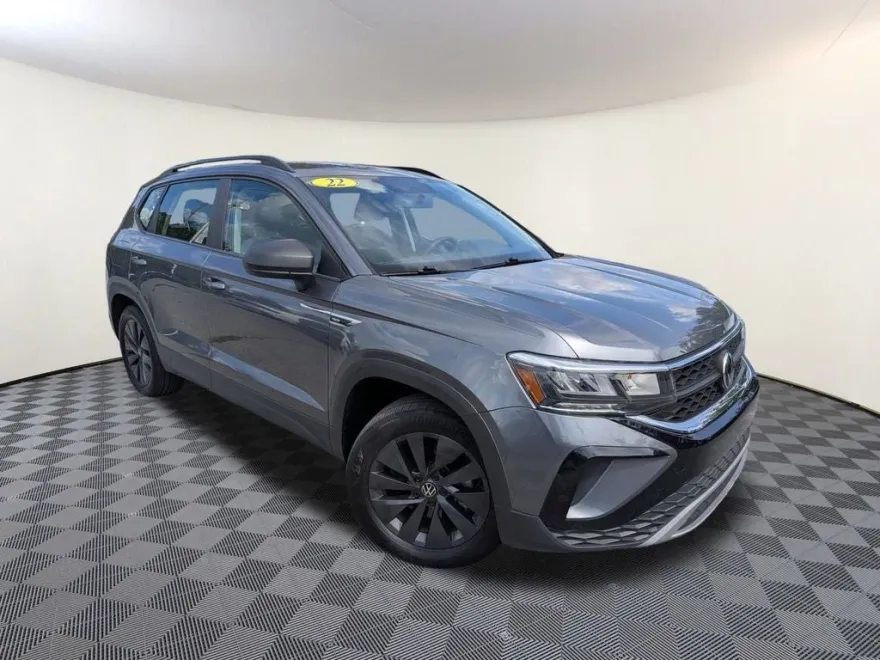 2022 Volkswagen Taos S photo 1