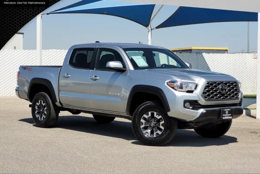2023 Toyota Tacoma TRD photo 1