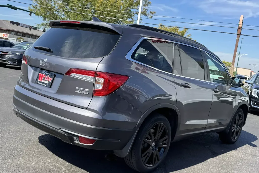 2022 Honda Pilot Special Edition photo 1