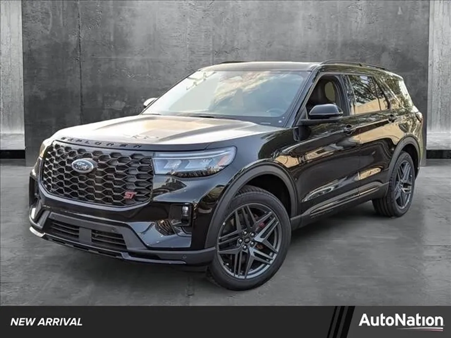 2025 Ford Explorer ST photo 1