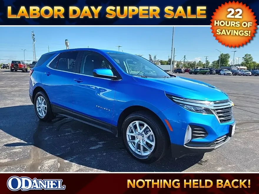 2024 Chevrolet Equinox LT photo 1