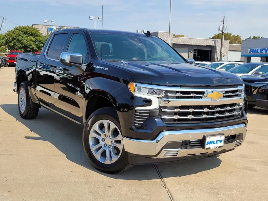 2025 Chevrolet Silverado 1500 LTZ photo 1