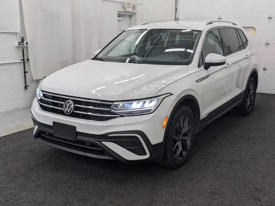 2024 Volkswagen Tiguan SE Wolfsburg Edition photo 1