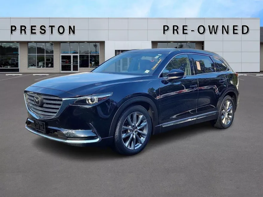 2017 Mazda CX-9 Signature photo 1