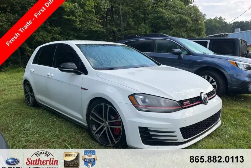 2017 Volkswagen Golf GTI SE photo 1