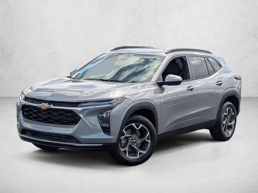 2026 Chevrolet Trax LT photo 1