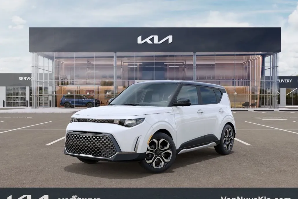 2025 Kia Soul EX photo 1