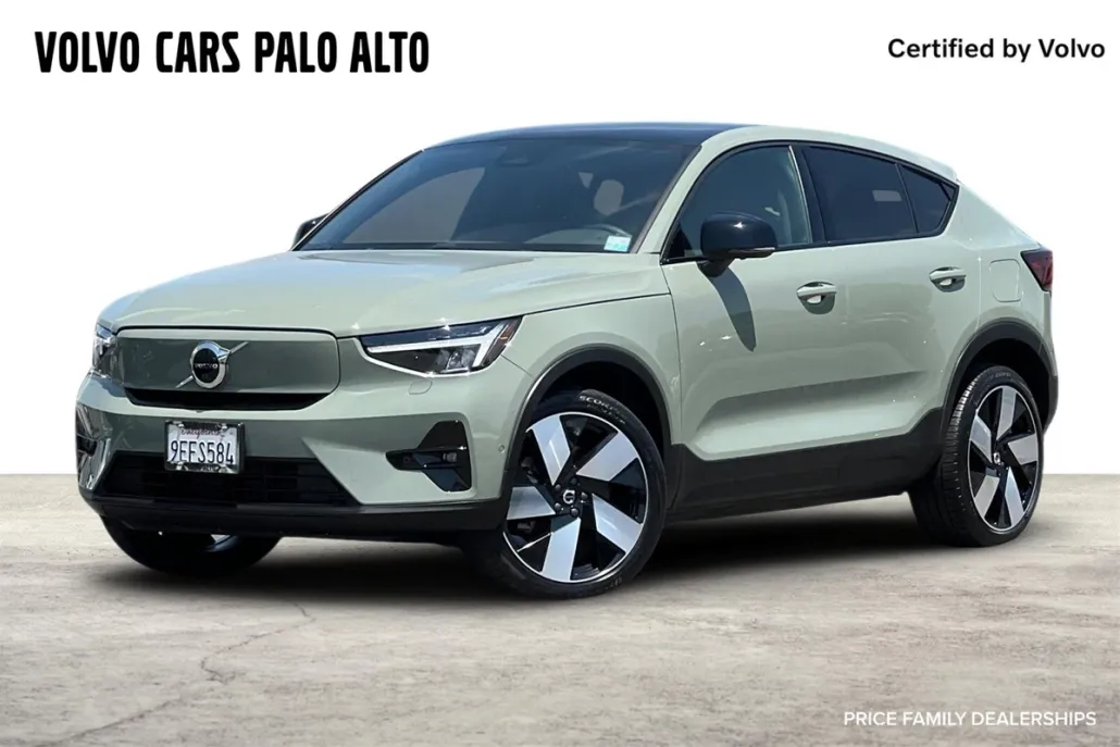 2023 Volvo C40 Recharge Ultimate photo 1