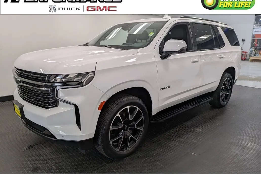 2022 Chevrolet Tahoe RST photo 1