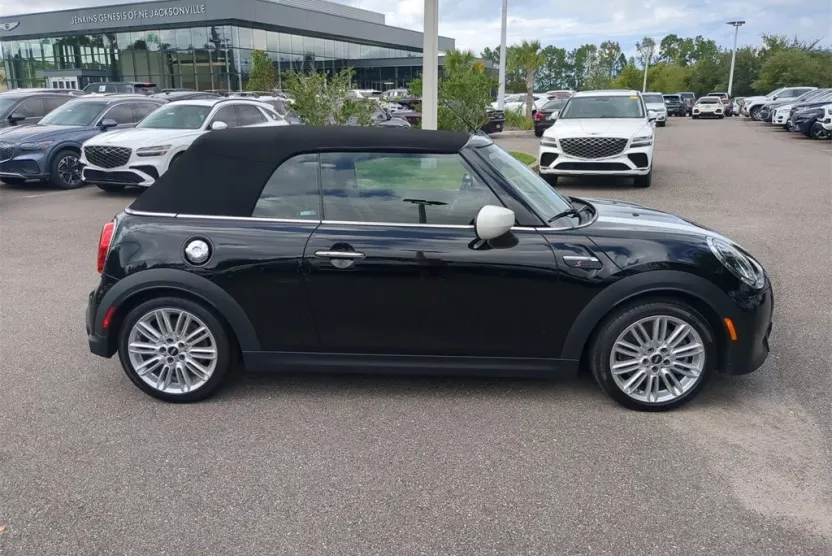2022 Mini Cooper S Convertible photo 1
