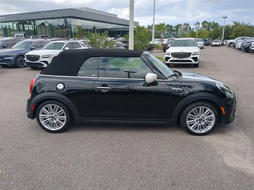 2022 Mini Cooper S Convertible photo 1