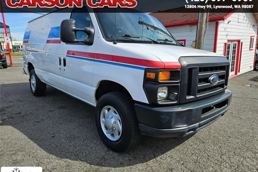 2011 Ford E-350 photo 1
