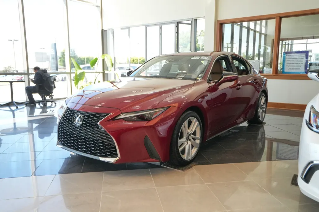 2025 Lexus IS 300 photo 1