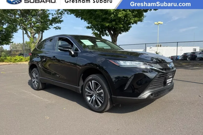 2022 Toyota Venza LE photo 1