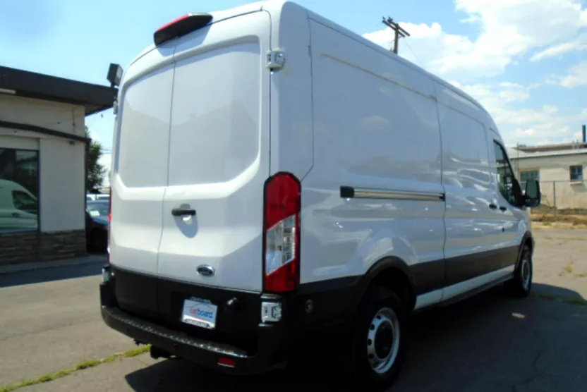 2019 Ford Transit Van photo 1