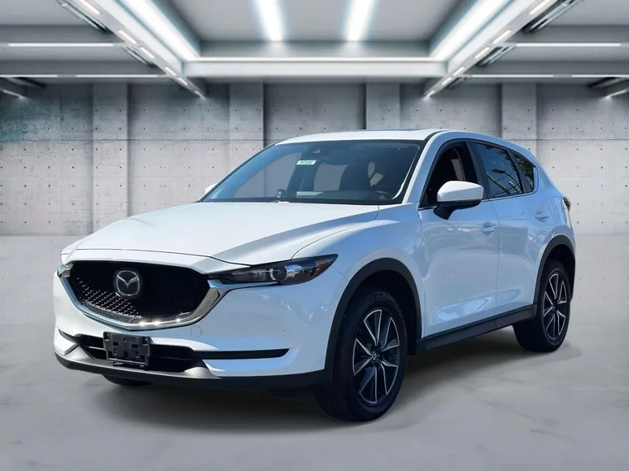 2018 Mazda CX-5 Touring photo 1