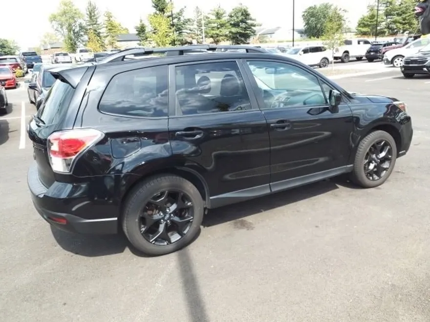 2018 Subaru Forester Premium photo 1