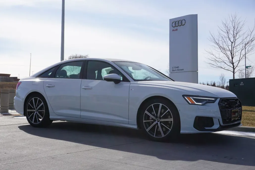 2025 Audi A6 Premium Plus photo 1