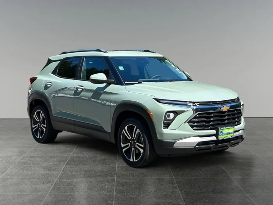 2026 Chevrolet Trailblazer LT photo 1