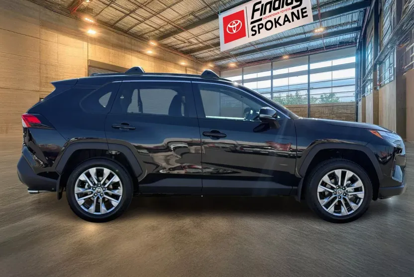 2025 Toyota RAV4 XLE Premium photo 1