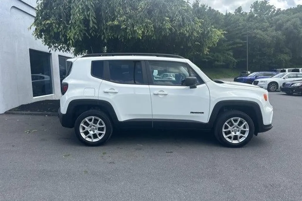 2020 Jeep Renegade Sport photo 1