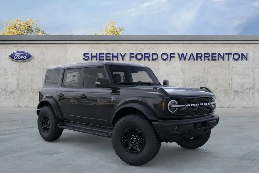 2025 Ford Bronco Outer Banks photo 1