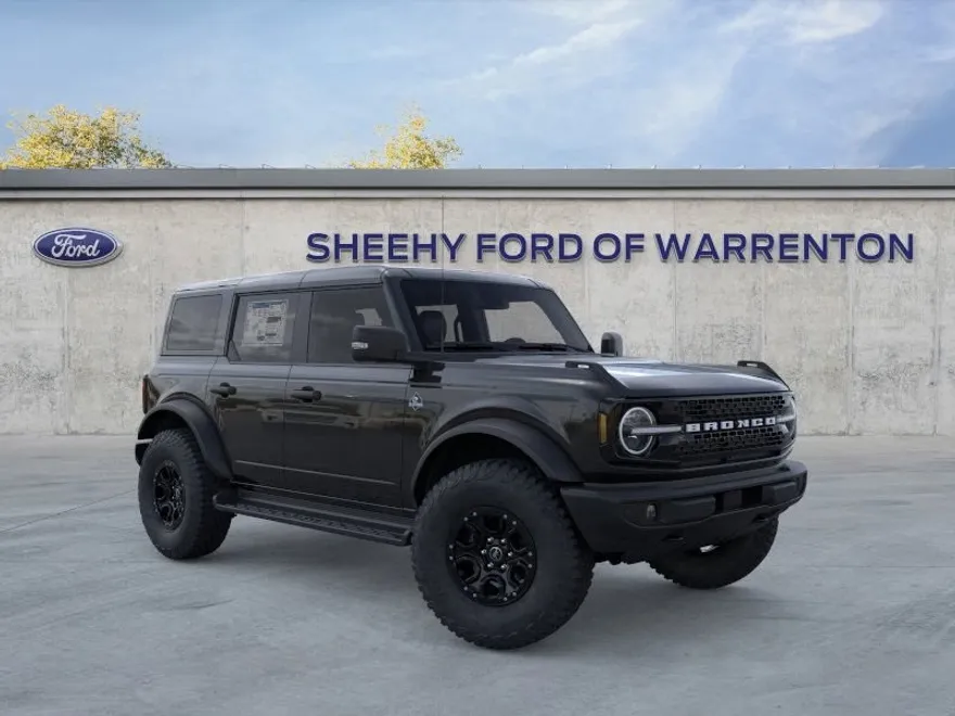2025 Ford Bronco Outer Banks photo 1