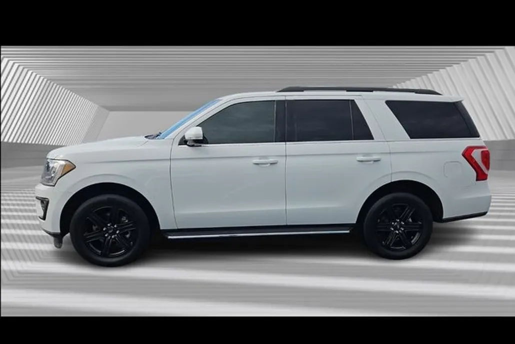 2020 Ford Expedition XLT photo 1